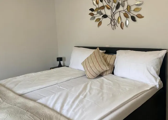 Appartement A 6 J 22 Michelangelo Netflix Fussgaengerzone *